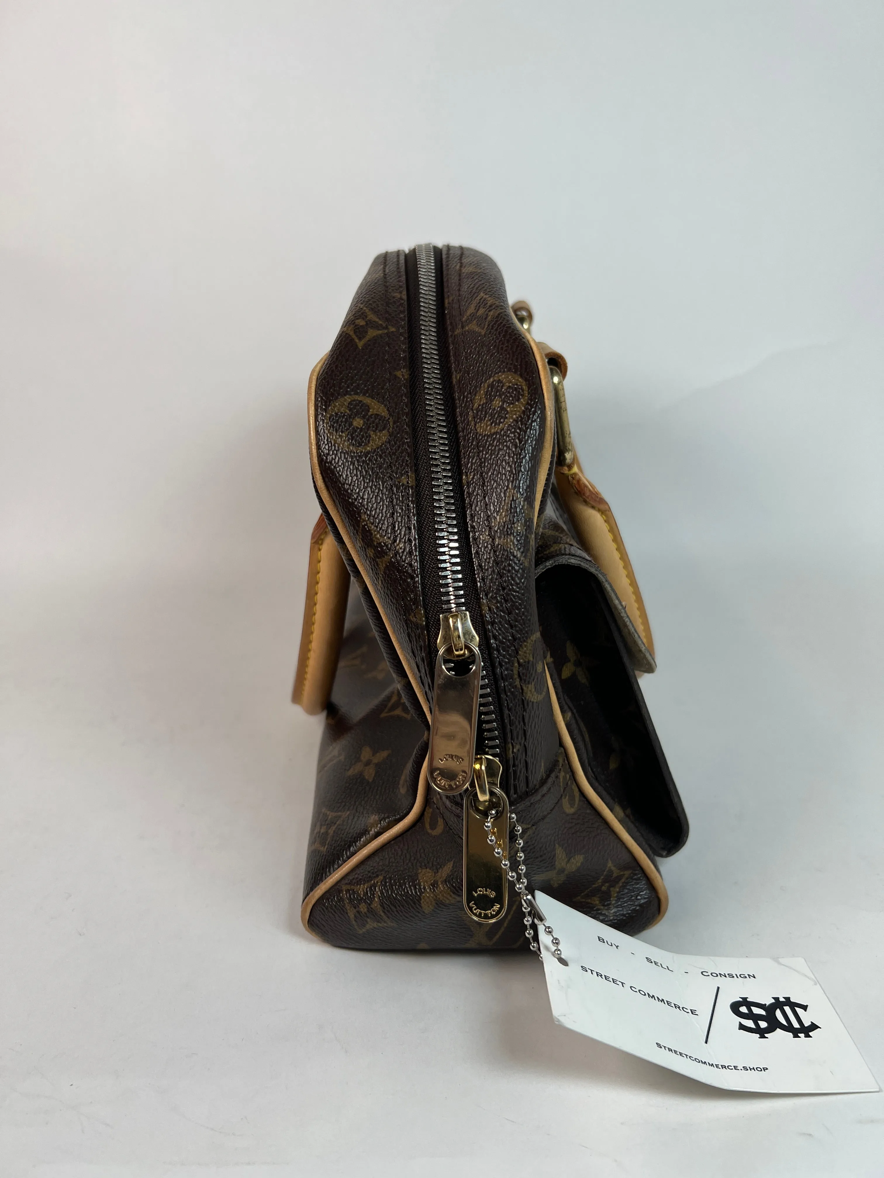 Louis Vuitton Manhattan Monogram Purse