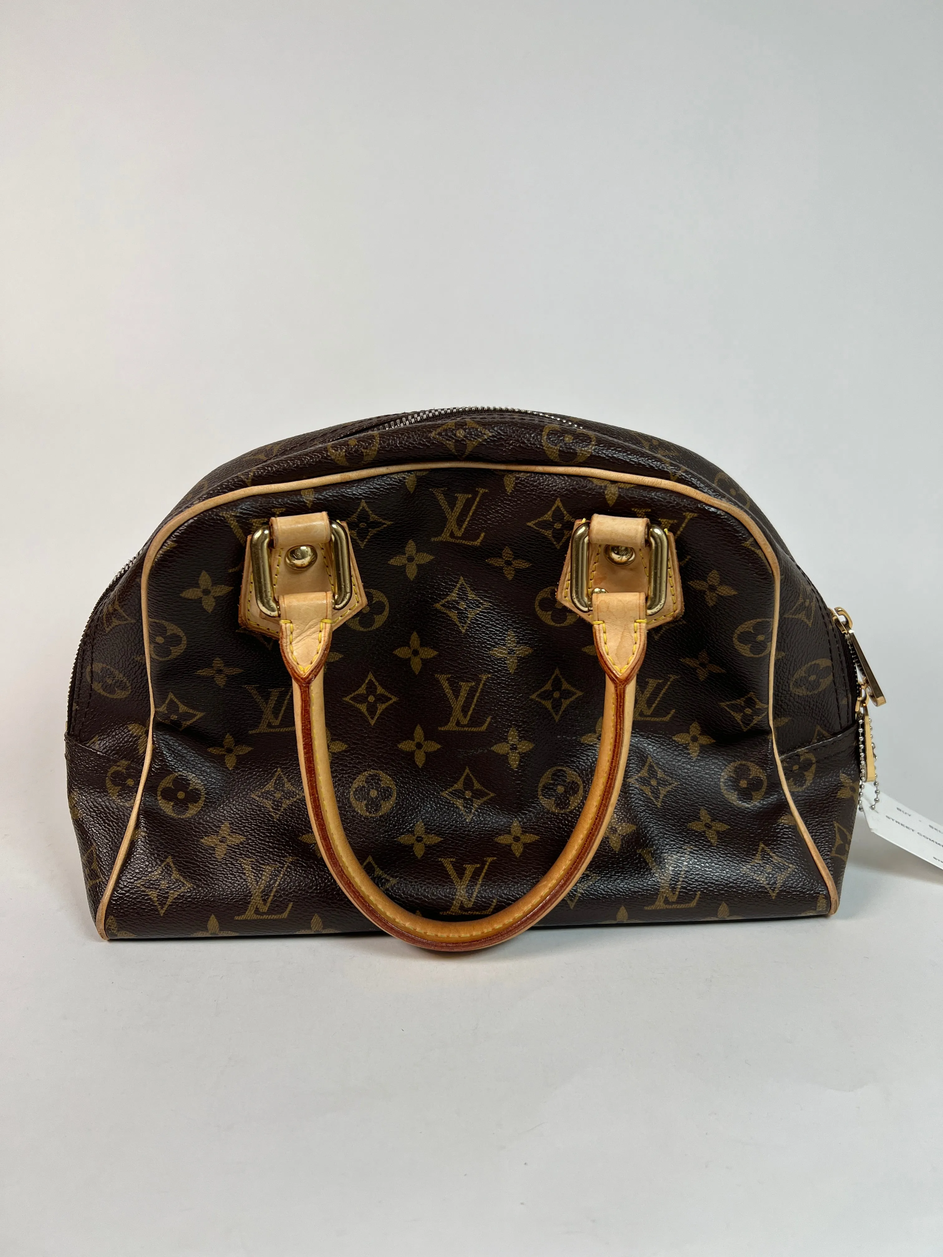 Louis Vuitton Manhattan Monogram Purse
